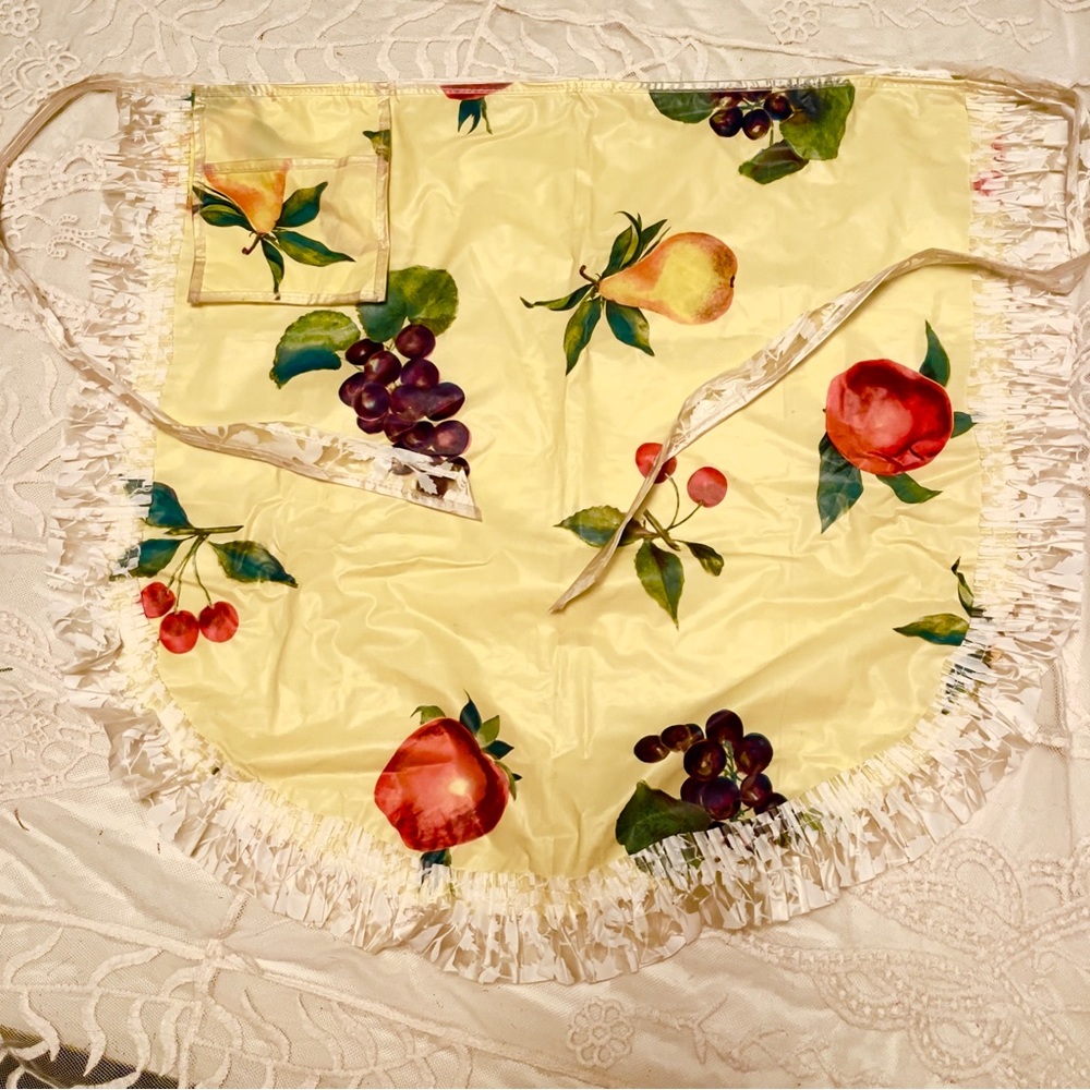 Vintage Plastic half  Apron with ruffle and pocket Fruit Theme